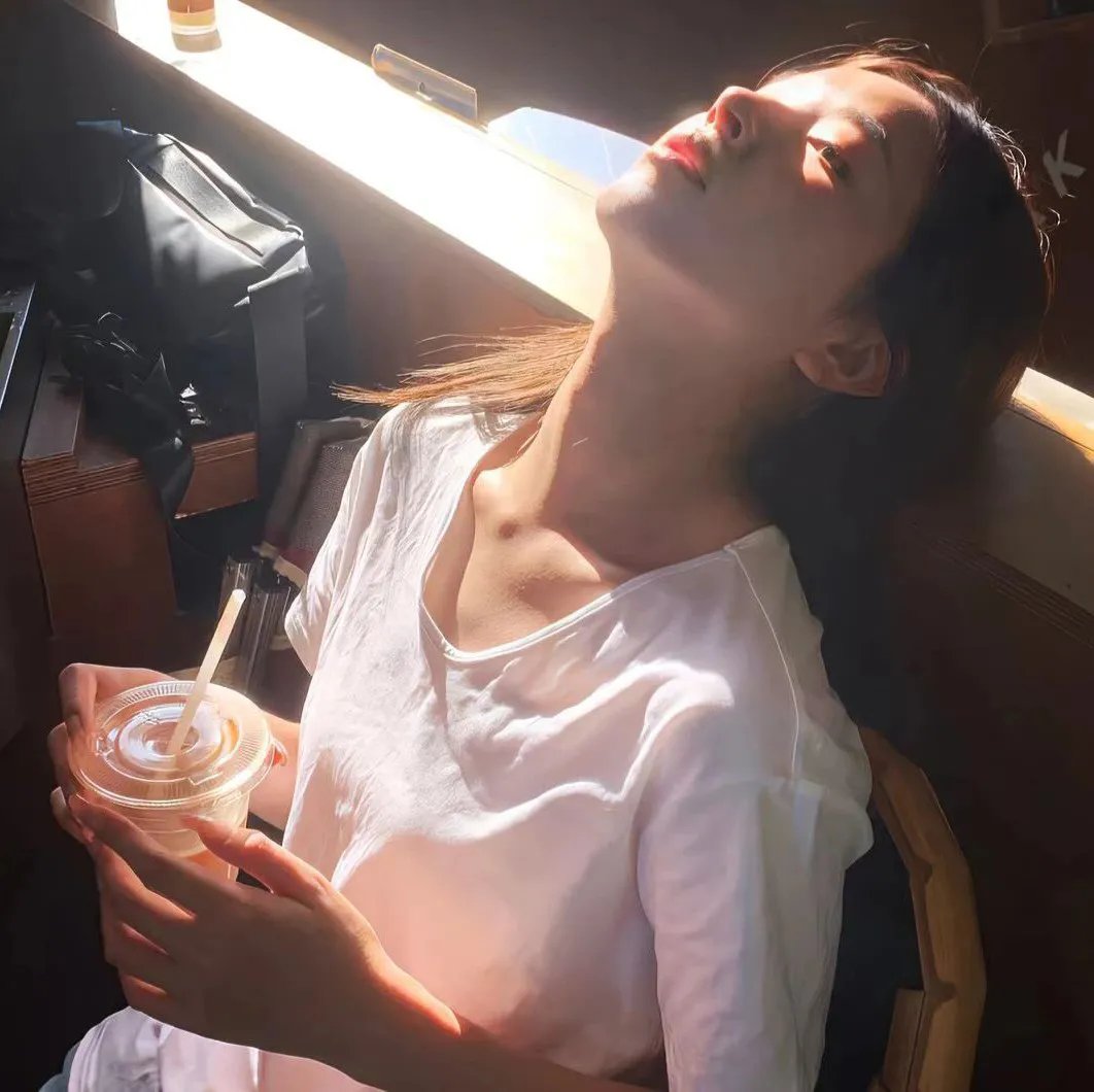 爱在心里口难开